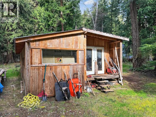 1229 TENNYSON RD, Savary Island