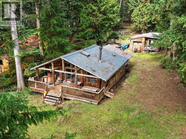 1229 TENNYSON RD, Savary Island