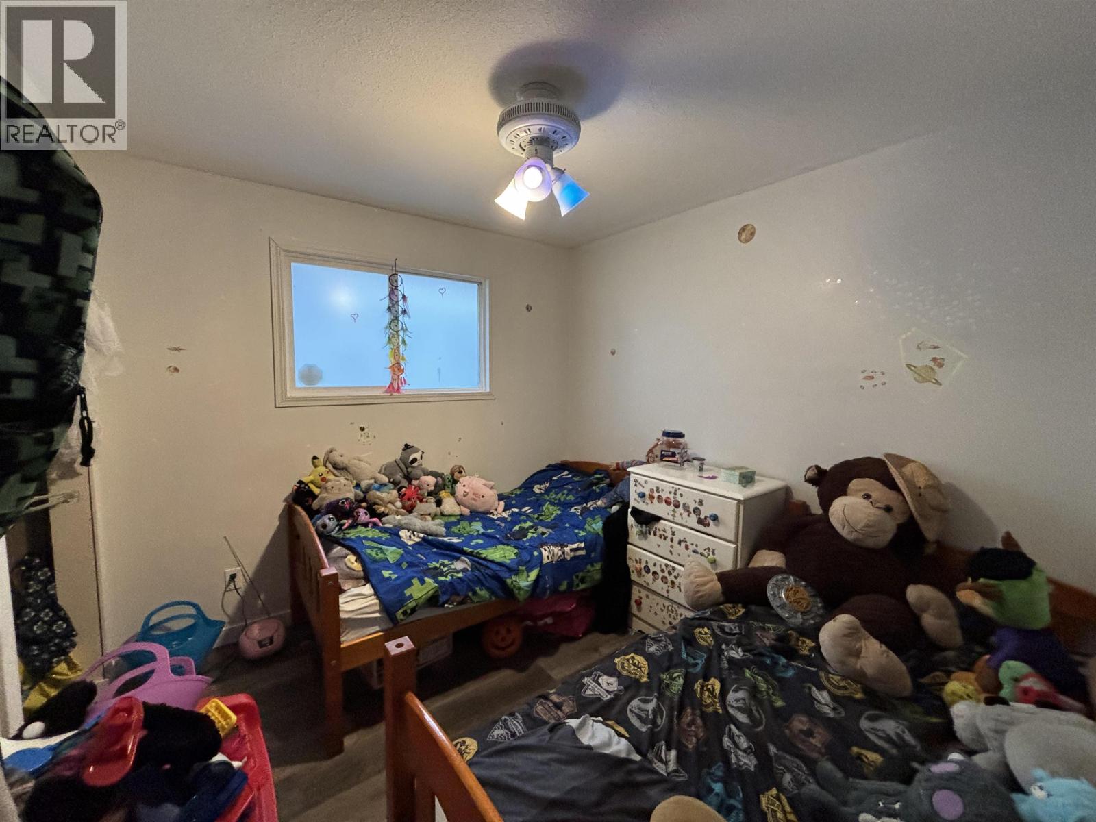 2318 OAK STREET - 12