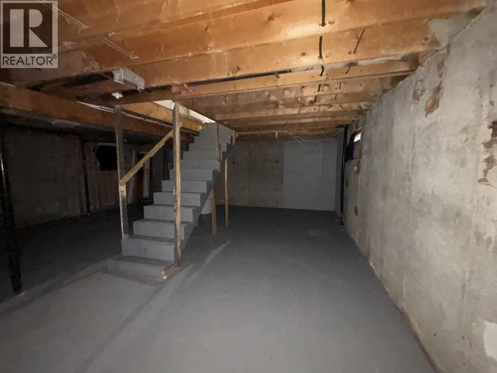 2318 OAK STREET - 15