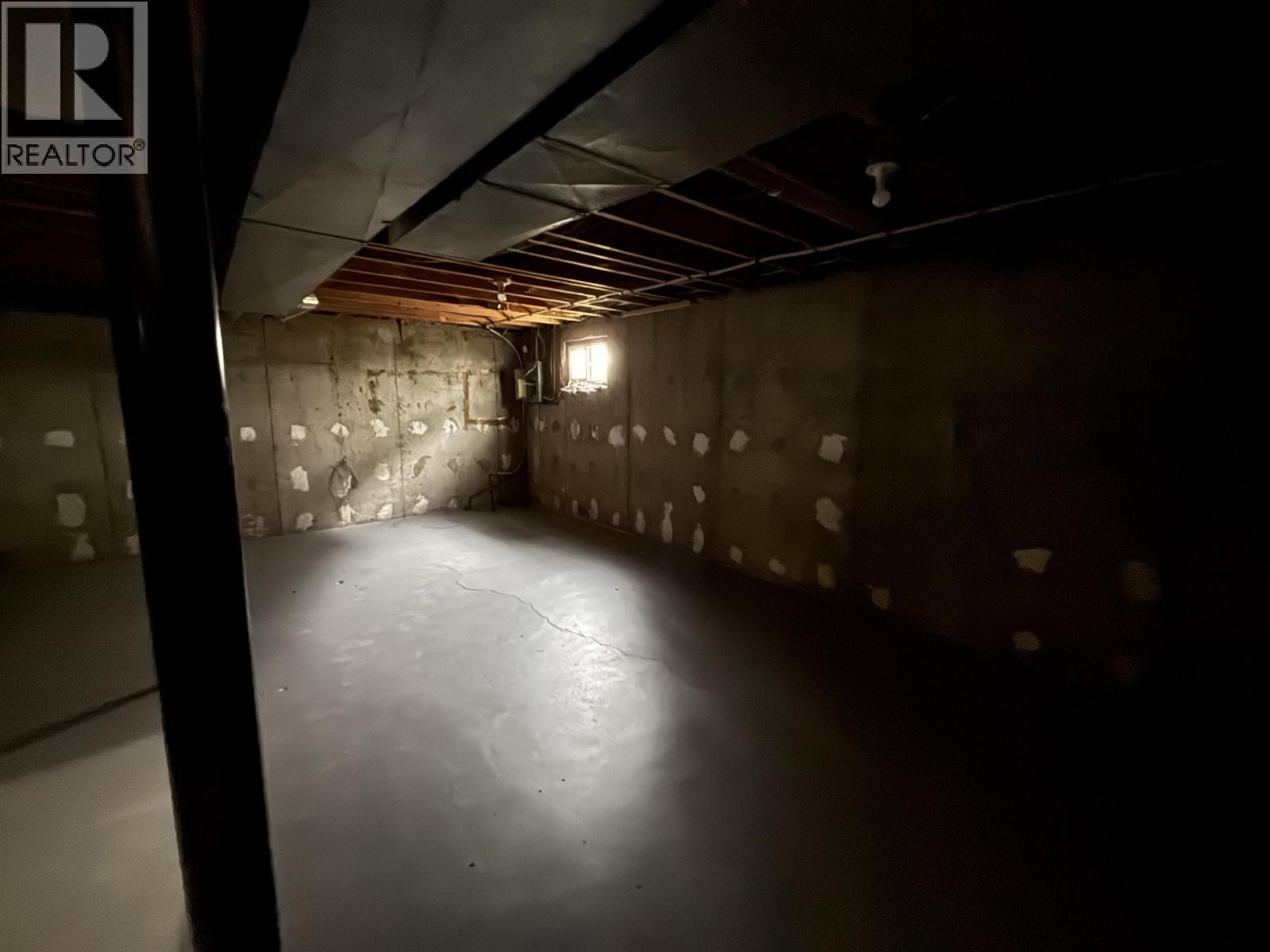 2318 OAK STREET - 16