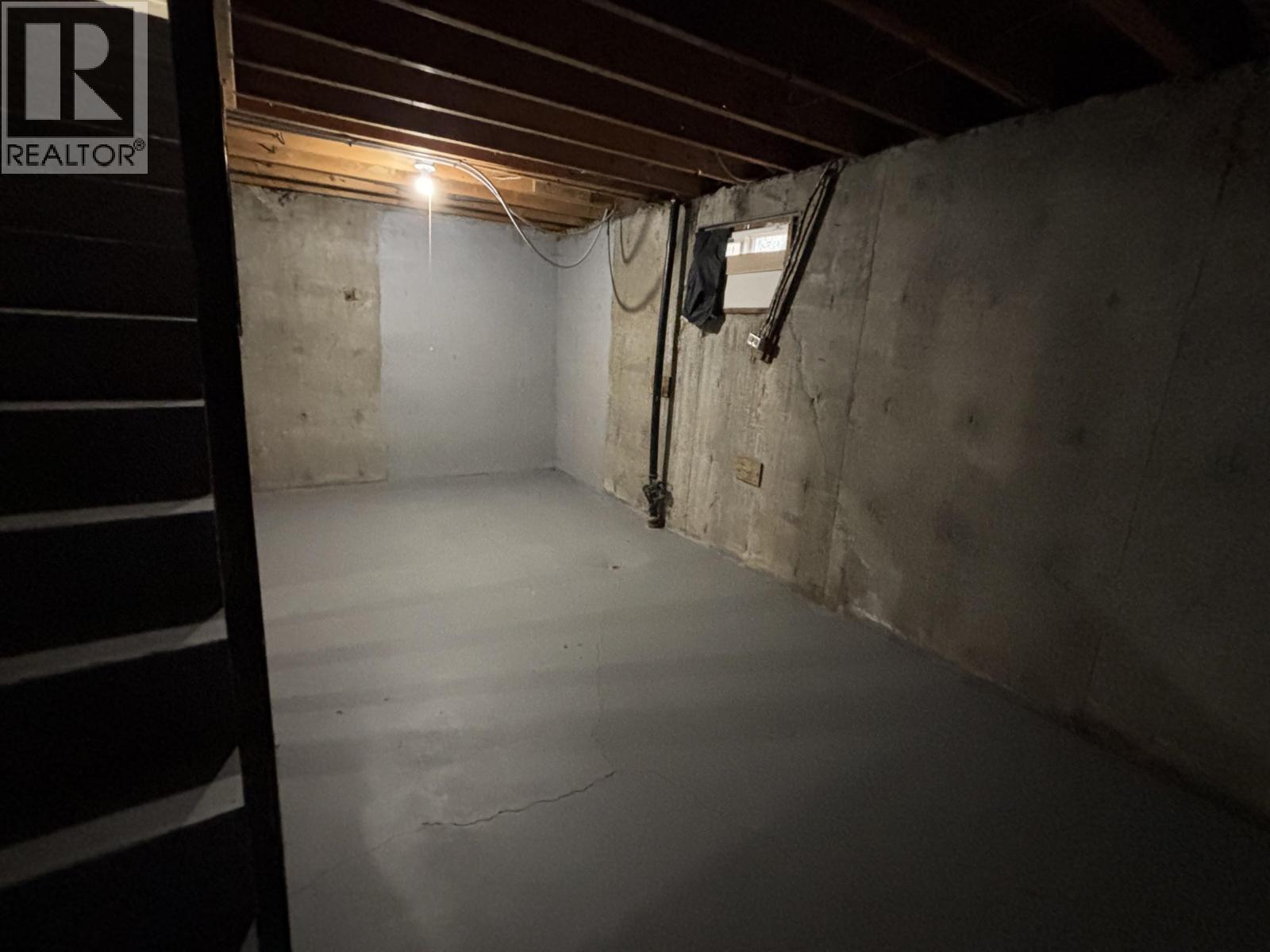 2318 OAK STREET - 17