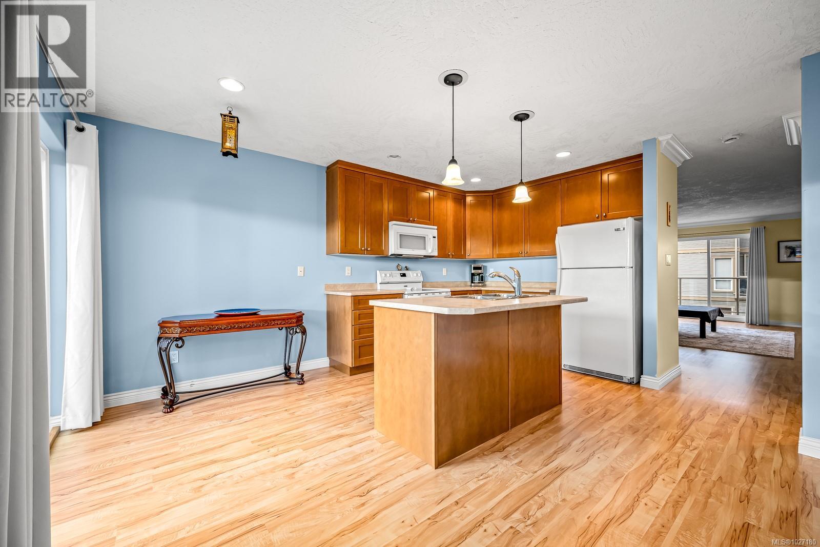 #14 2475 MANSFIELD DR - 11