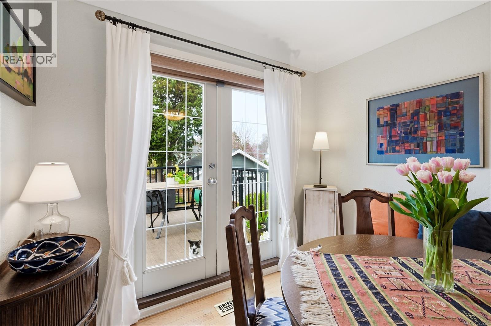 354 Stannard Ave, Victoria