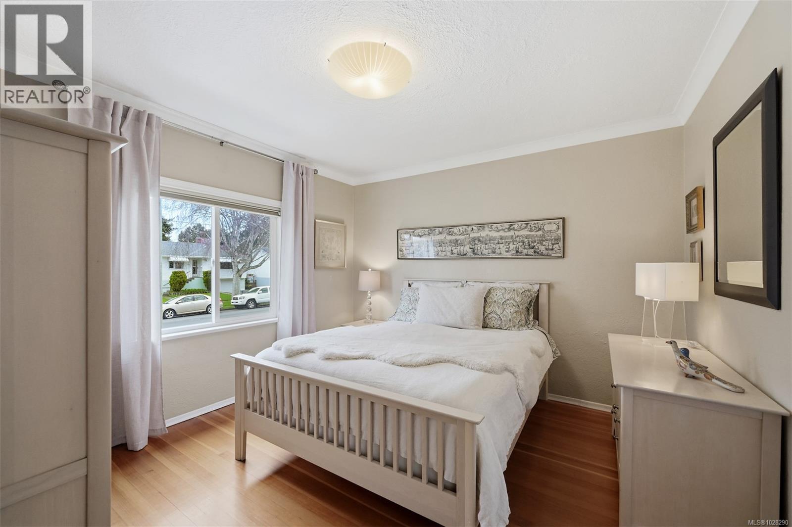 354 Stannard Ave, Victoria