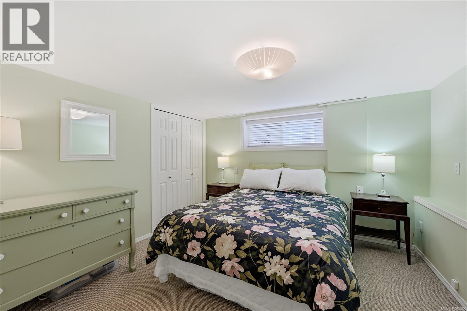 354 Stannard Ave, Victoria