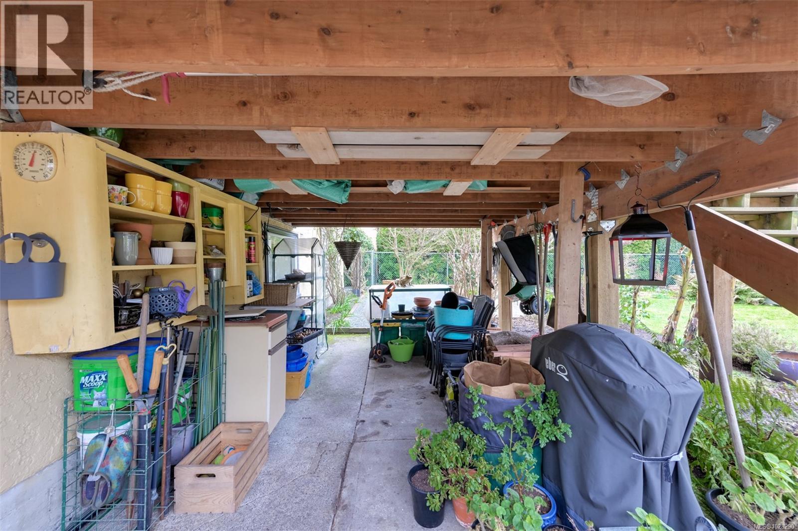 354 Stannard Ave, Victoria