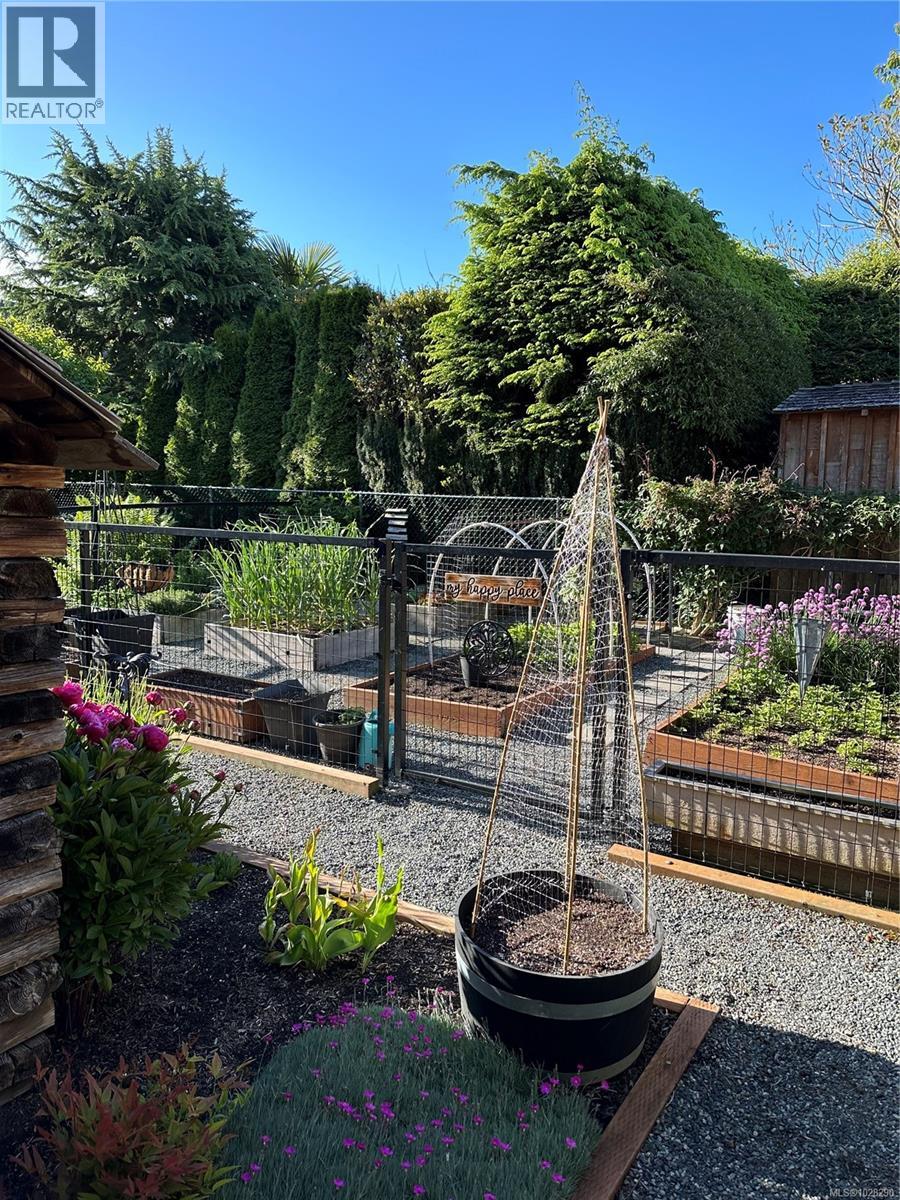 354 Stannard Ave, Victoria