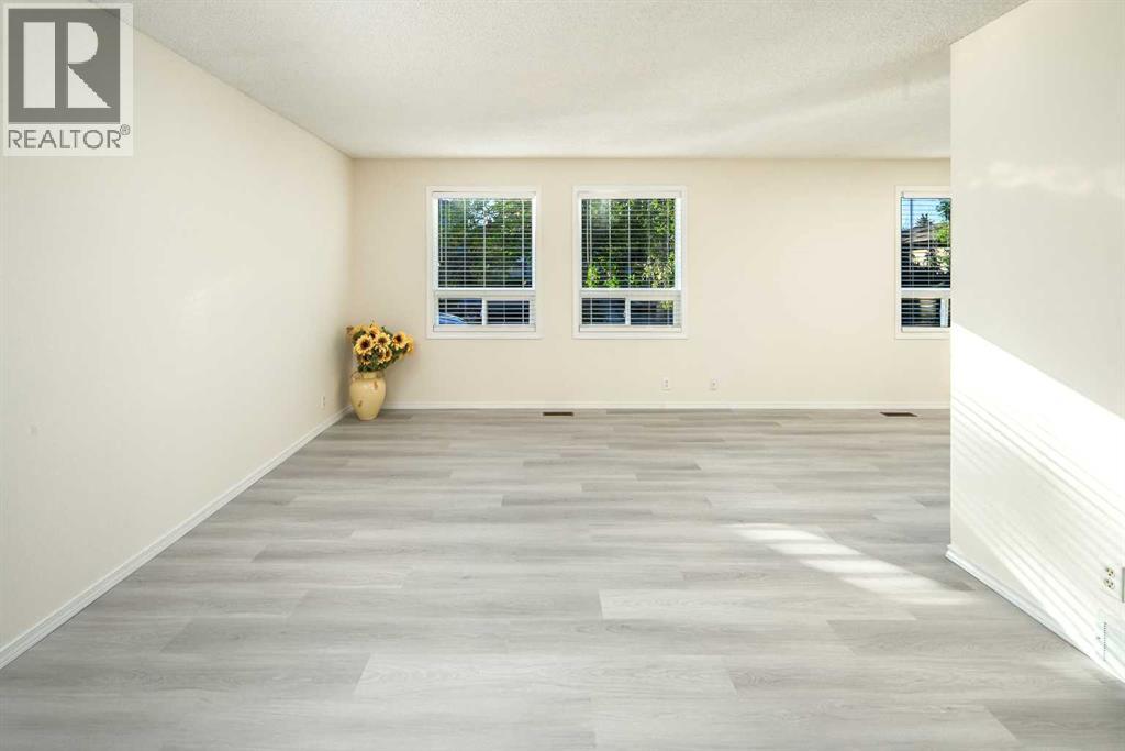 20 Bernard Way NW, Calgary, Alberta