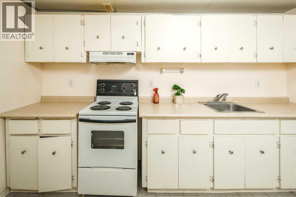 Single Family House 4 Level for Sale in  Bernard Way NW Beddington Heights Calgary 