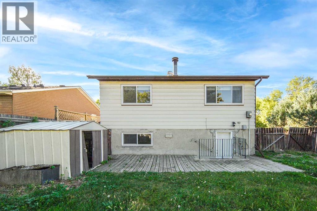 Single Family House 4 Level for Sale in  Bernard Way NW Beddington Heights Calgary 