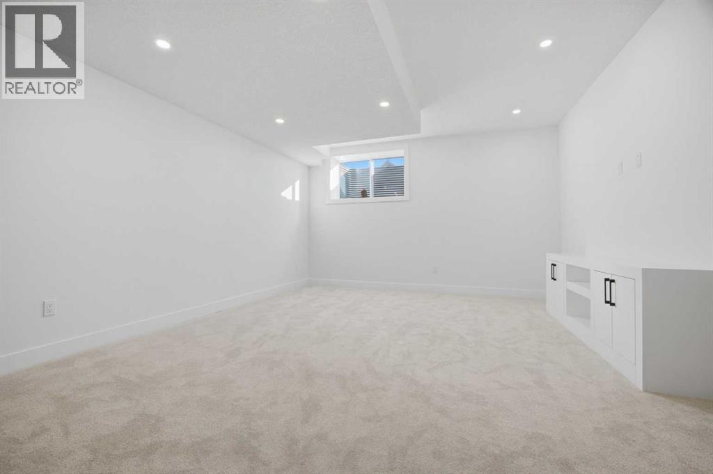 Single Family House for Sale in   Avenue SE Ramsay Calgary 