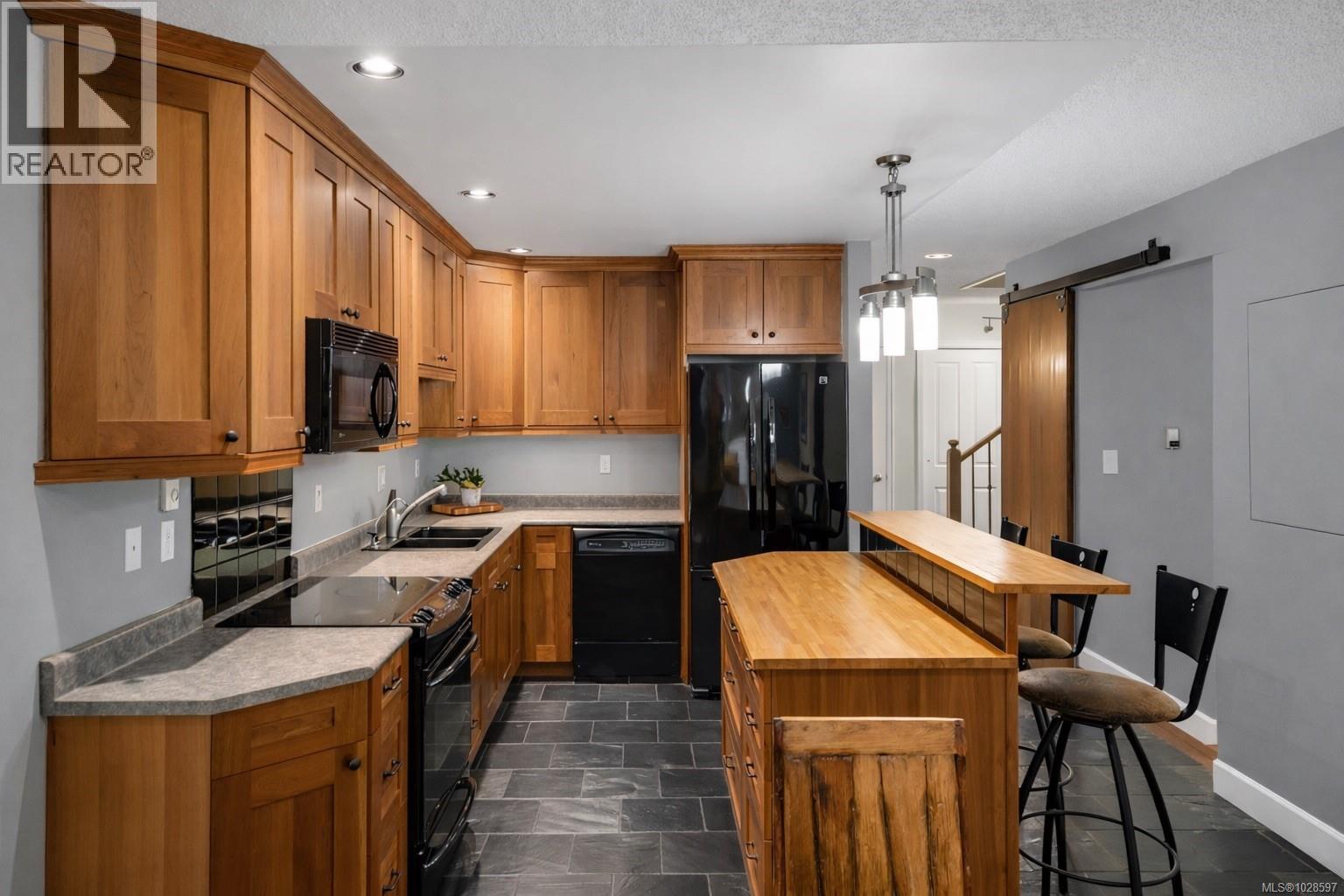 17 1287 Verdier Avenue, Central Saanich