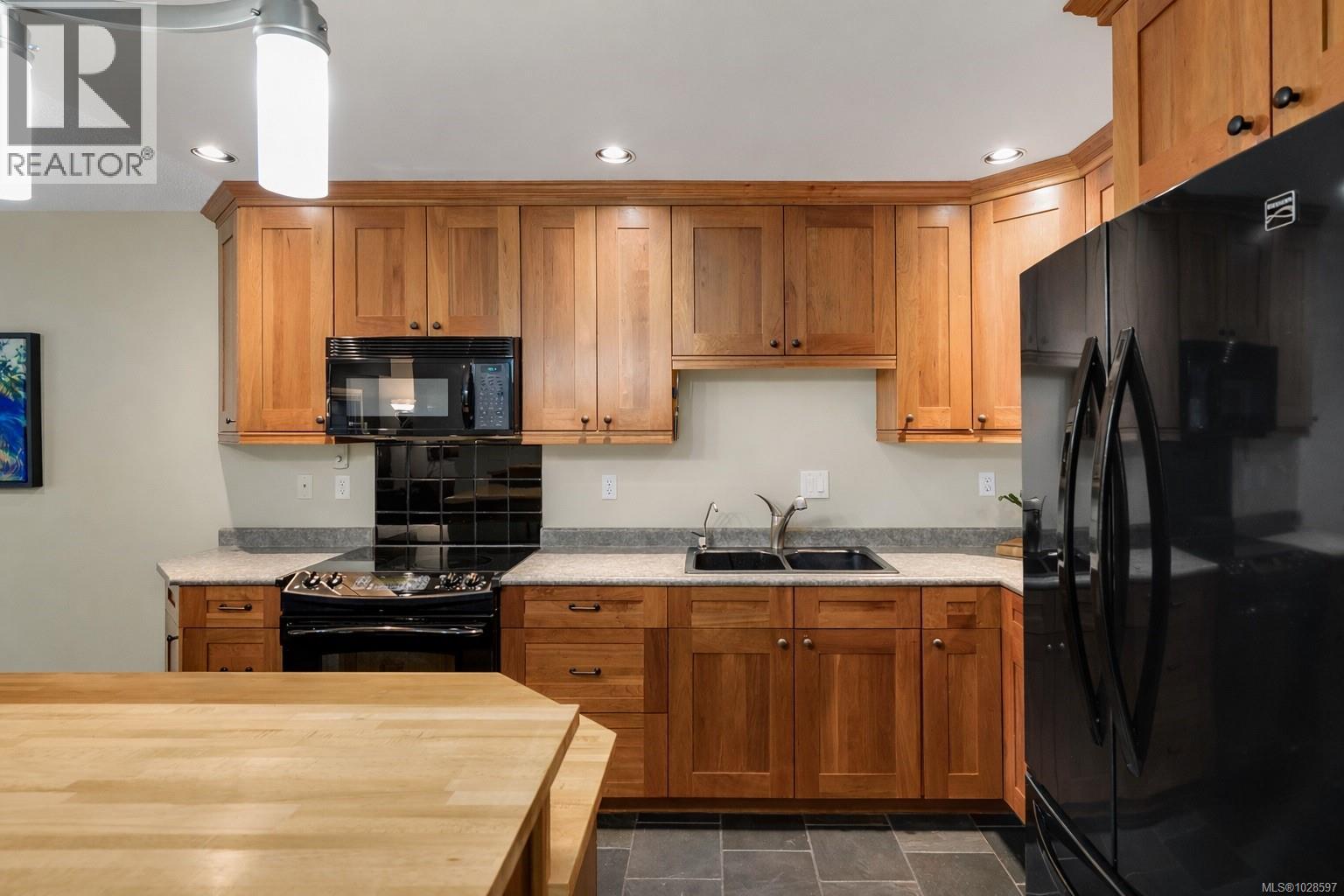 17 1287 Verdier Avenue, Central Saanich