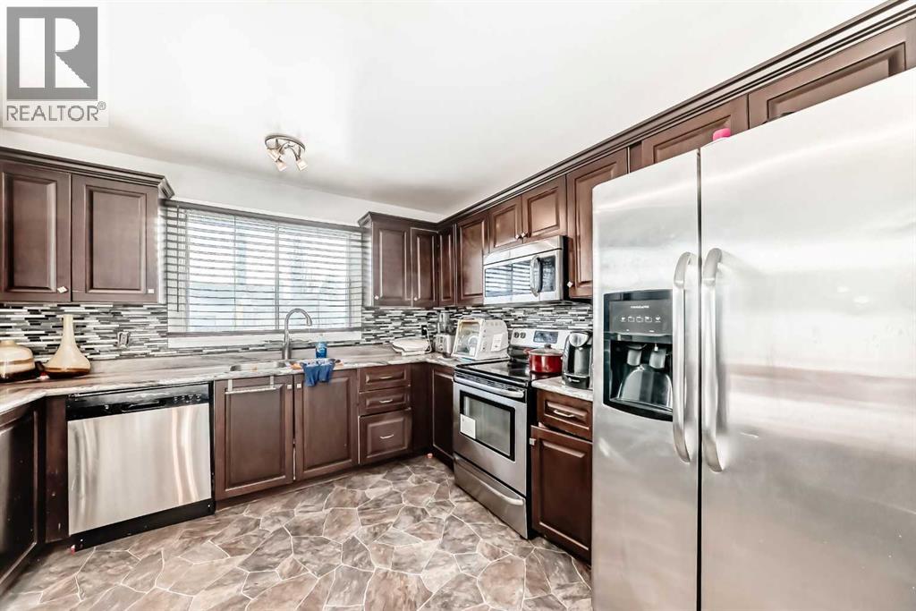 Single Family House Bungalow for Sale in  Temple Drive NE Temple Calgary 