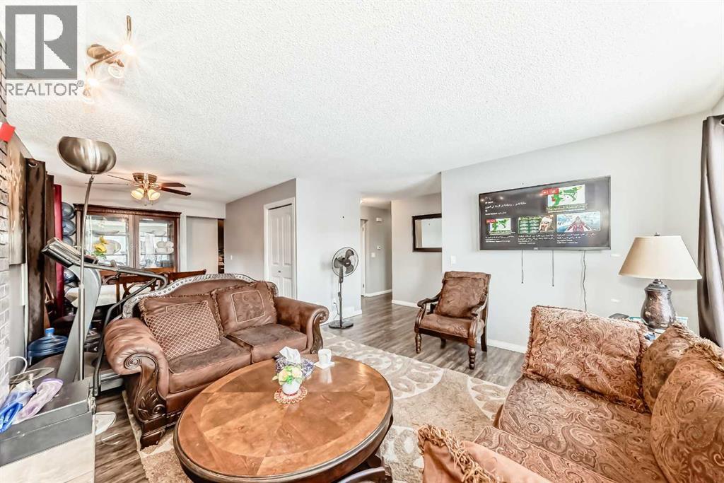 Single Family House Bungalow for Sale in  Temple Drive NE Temple Calgary 