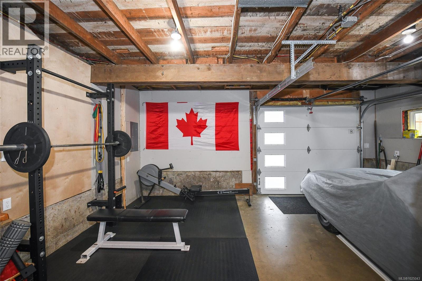 5693 ISLAND HWY S - 29