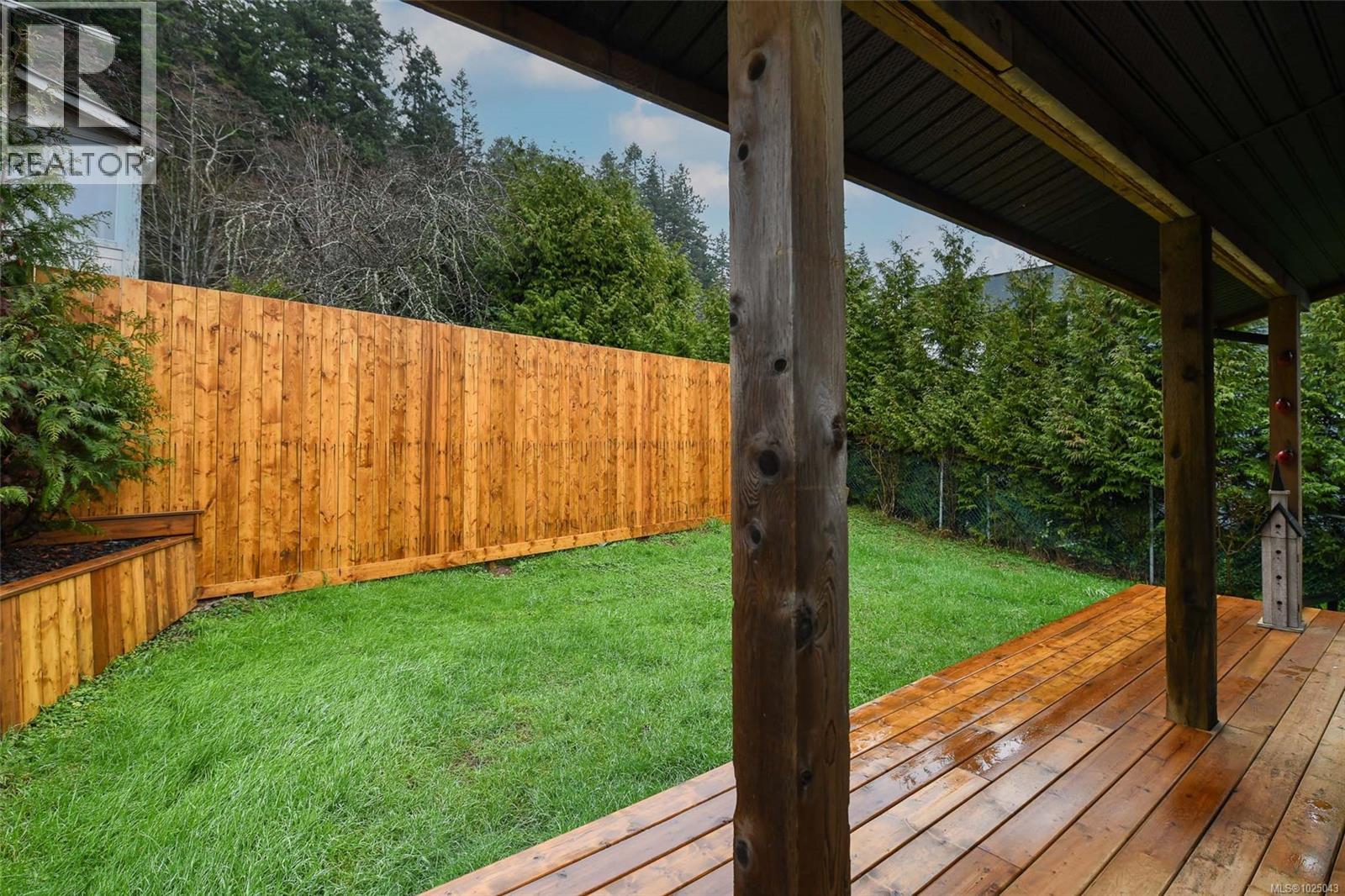 5693 ISLAND HWY S - 42