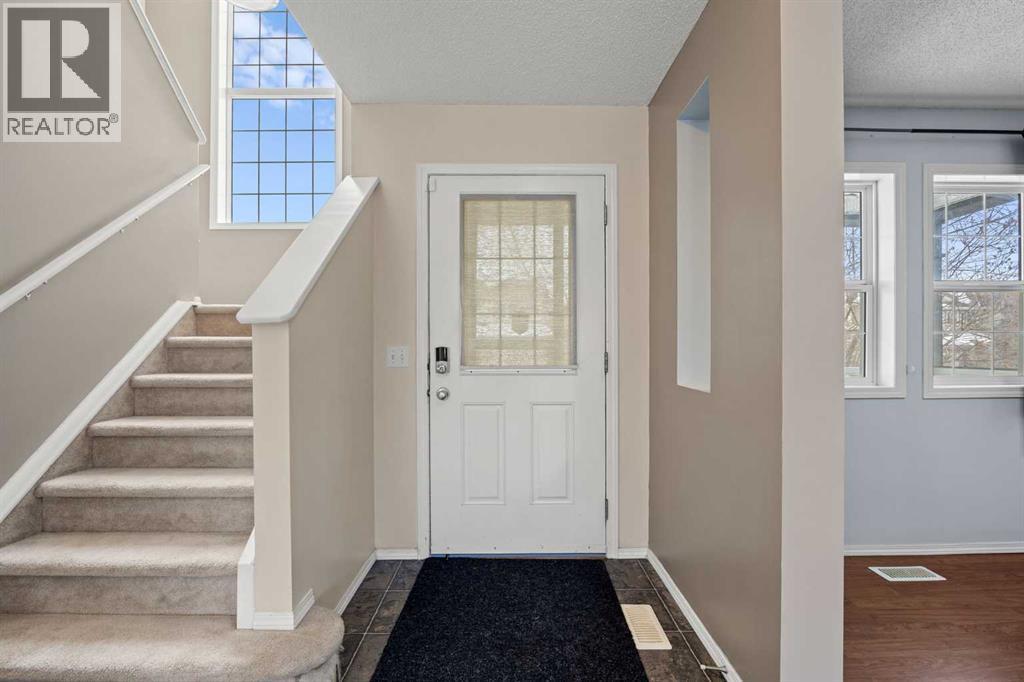 Single Family House for Sale in  Everglen Way SW Evergreen Calgary 