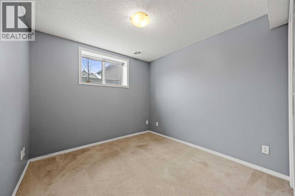 Single Family House for Sale in  Everglen Way SW Evergreen Calgary 