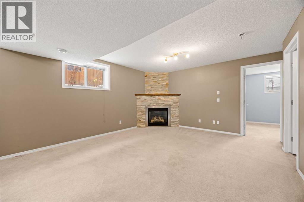 Single Family House for Sale in  Everglen Way SW Evergreen Calgary 