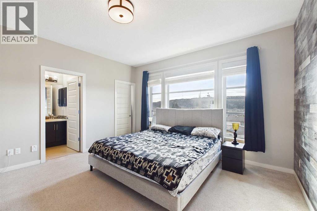 Single Family House for Sale in   Avenue NW Montgomery Calgary 