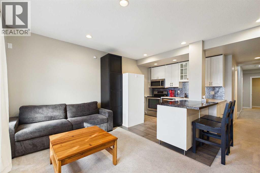 Single Family House for Sale in   Avenue NW Montgomery Calgary 