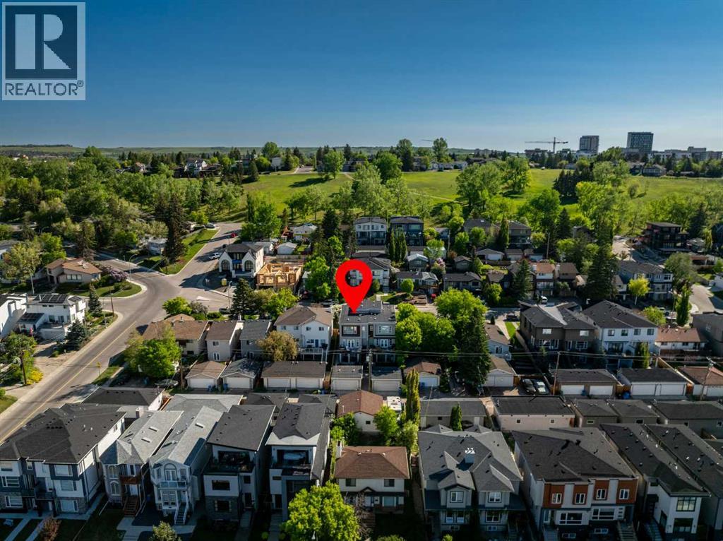 Single Family House for Sale in   Avenue NW Montgomery Calgary 