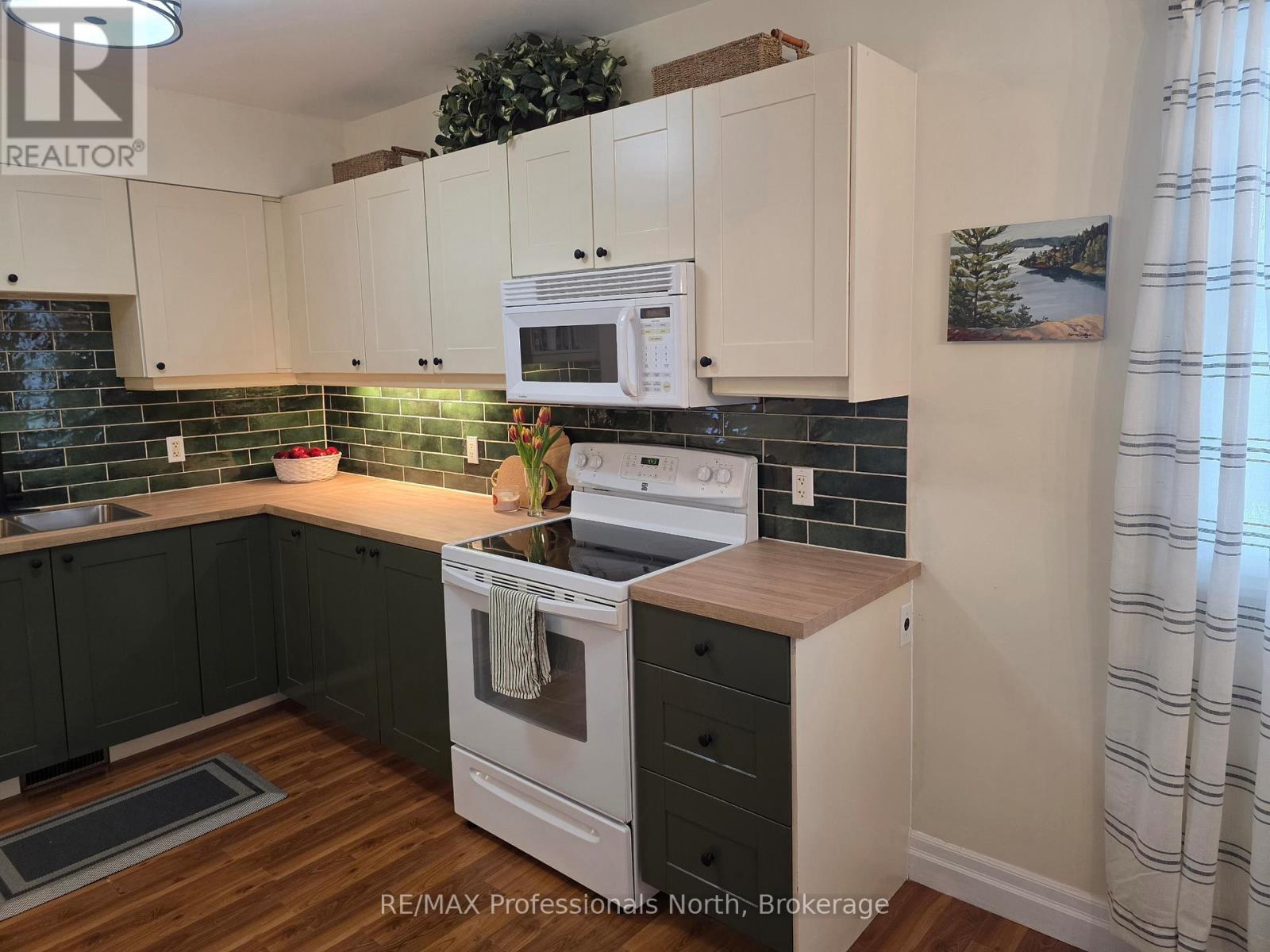 26 KITCHEN ROAD S - 12