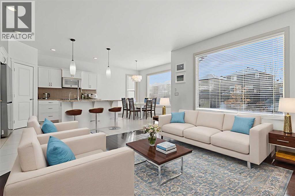 Single Family House for Sale in  Everbrook Crescent SW Evergreen Calgary 