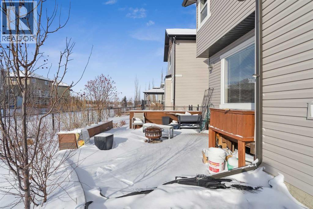 Single Family House for Sale in  Everbrook Crescent SW Evergreen Calgary 
