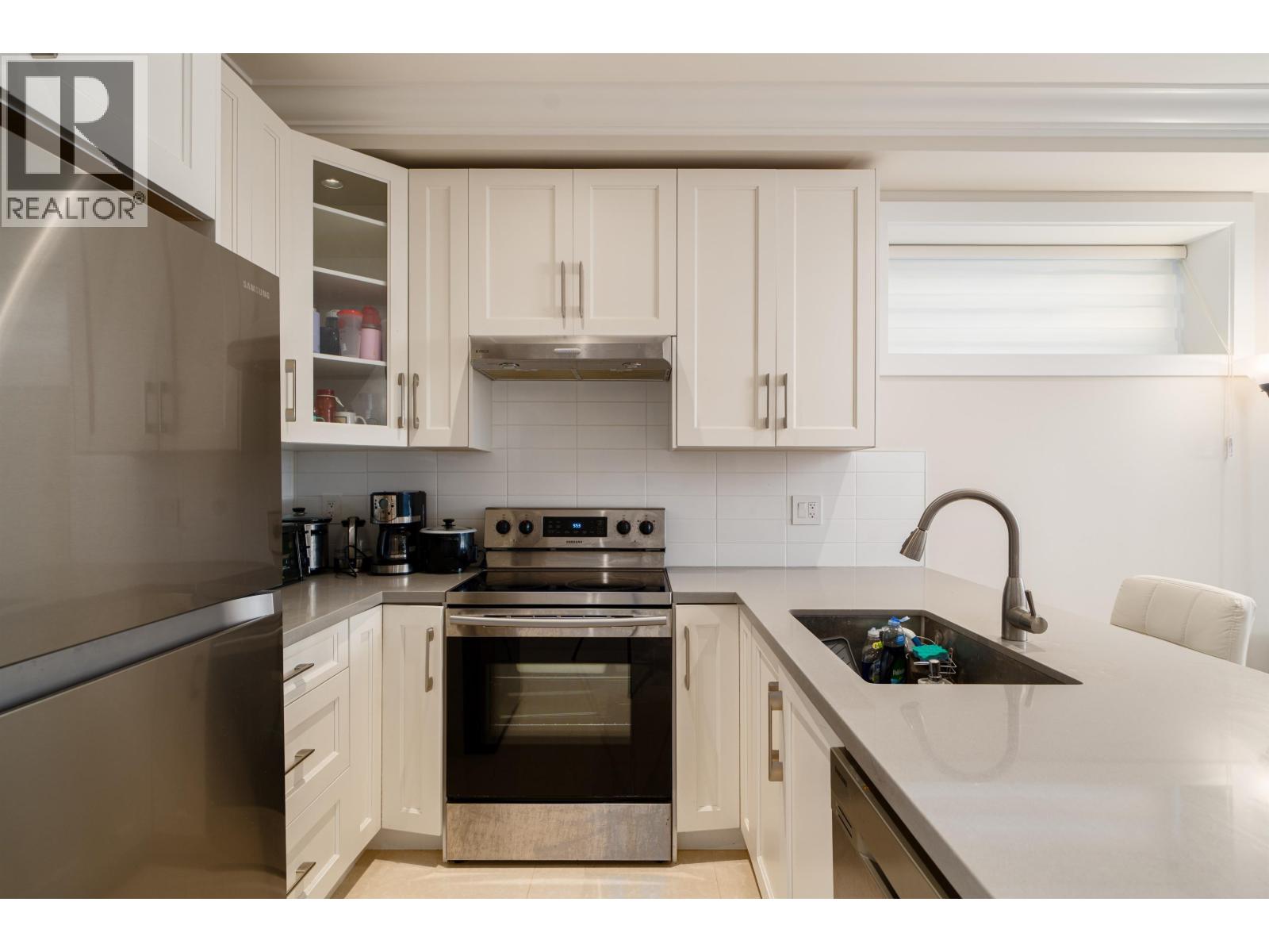 3287 W 38TH AVENUE, Vancouver