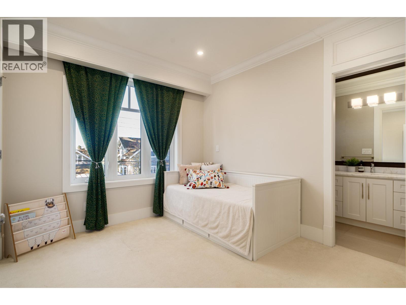 3287 W 38TH AVENUE, Vancouver