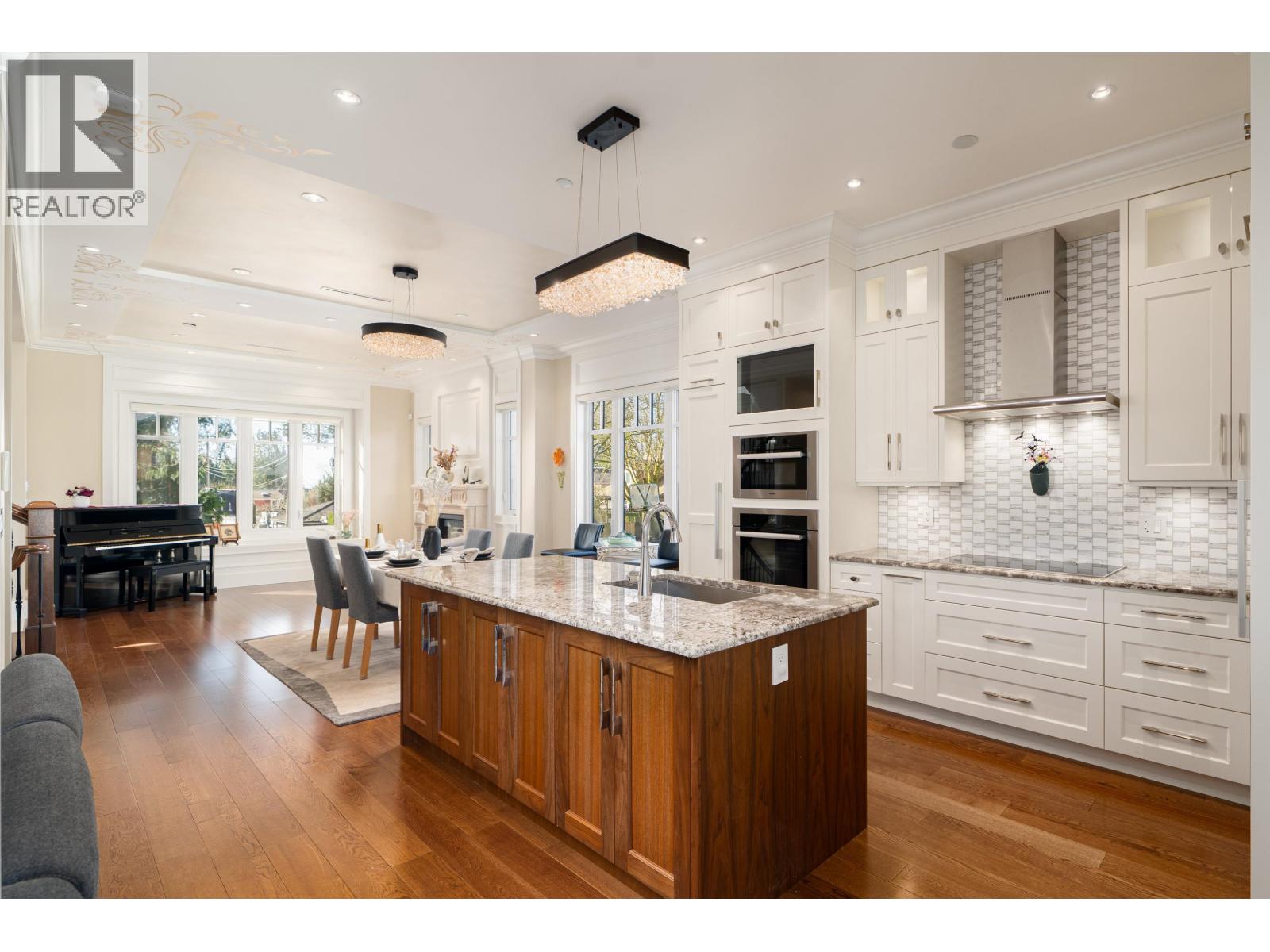 3287 W 38TH AVENUE, Vancouver