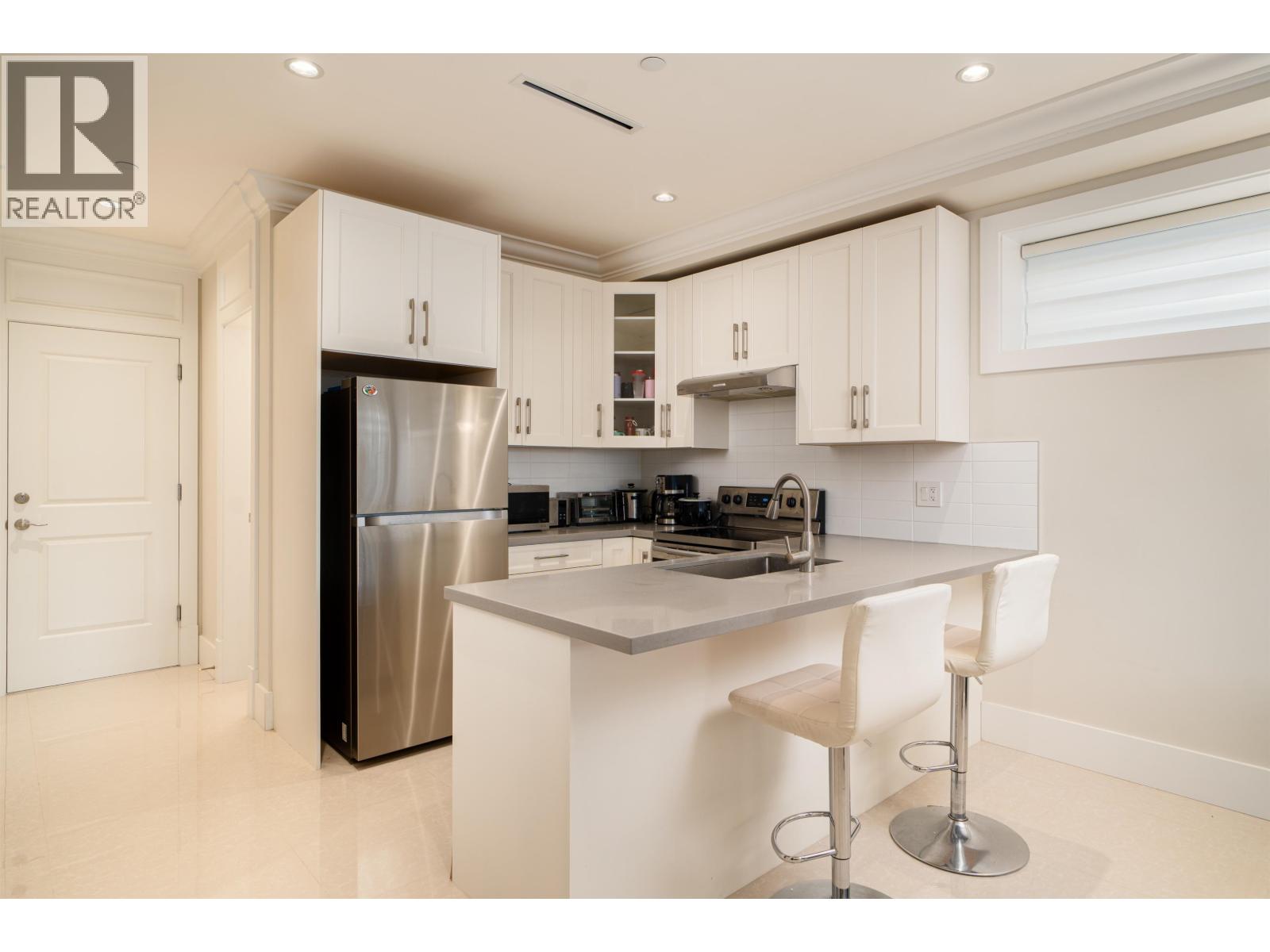 3287 W 38TH AVENUE, Vancouver