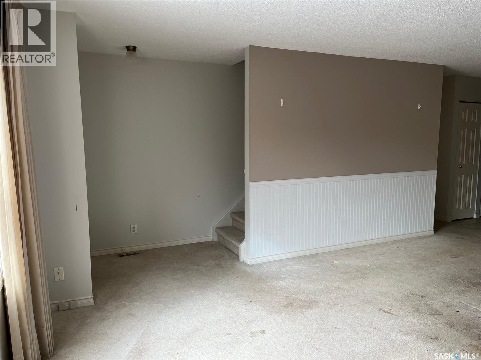 Single Family House for Sale in  Killarney WAY Regina 