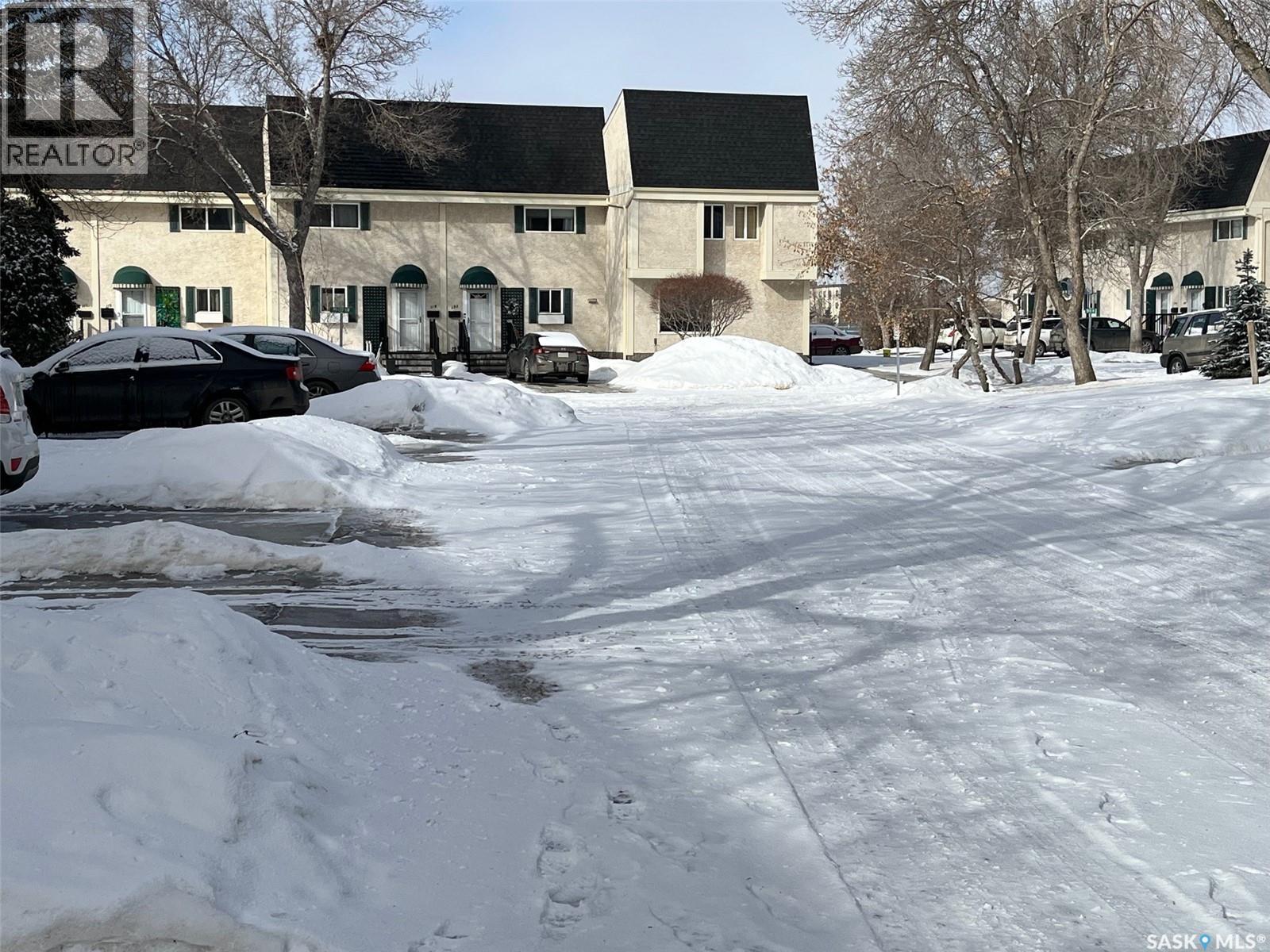 Single Family House for Sale in  Killarney WAY Regina 