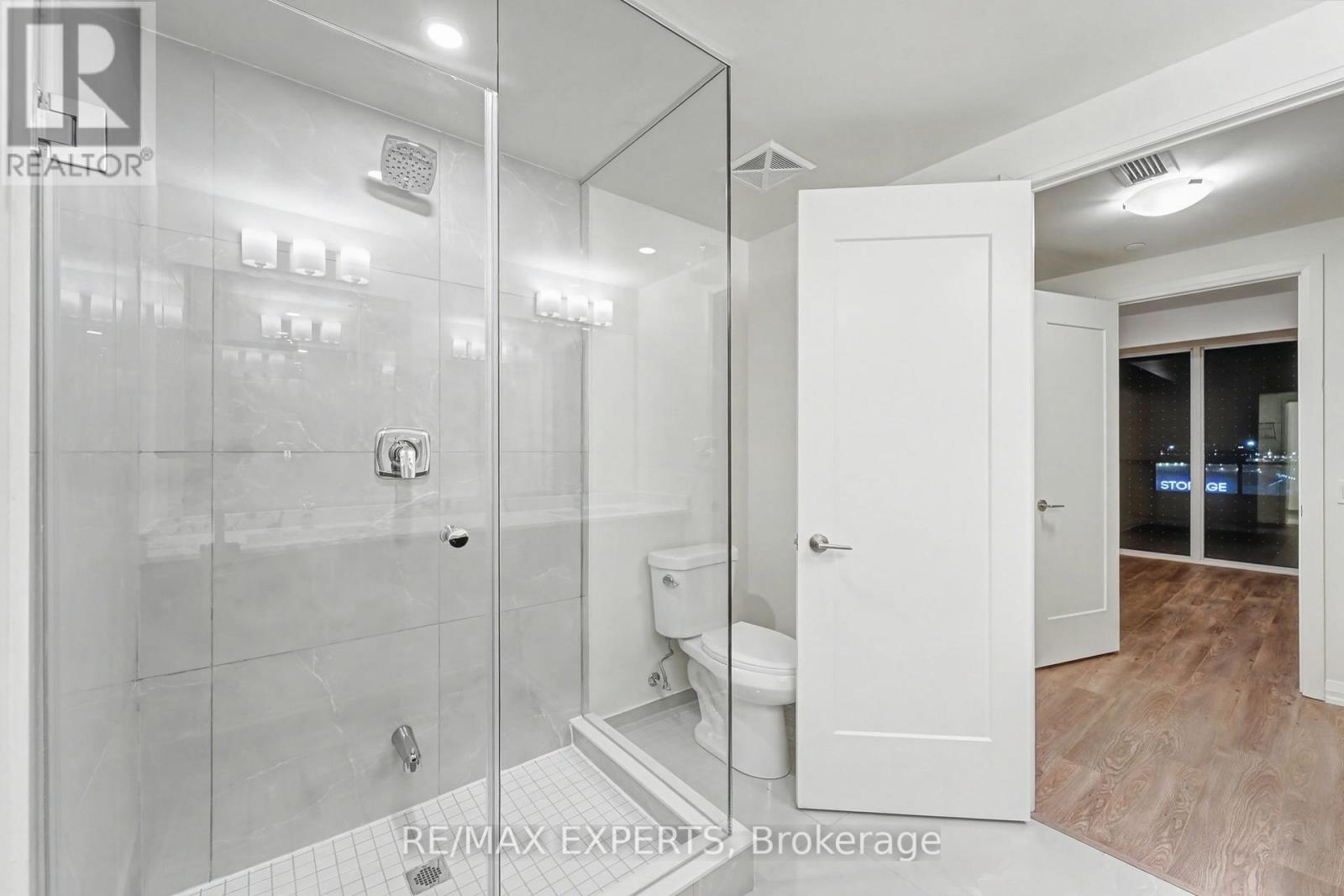 #421 8960 JANE STREET - 24