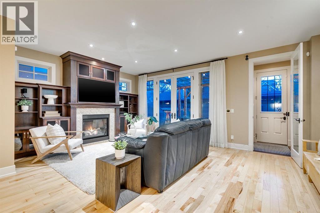 Single Family House for Sale in  Bowness Road NW Hillhurst Calgary 