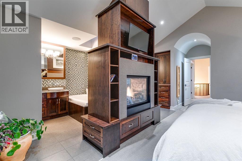 Single Family House for Sale in  Bowness Road NW Hillhurst Calgary 