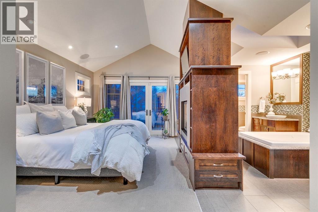 Single Family House for Sale in  Bowness Road NW Hillhurst Calgary 