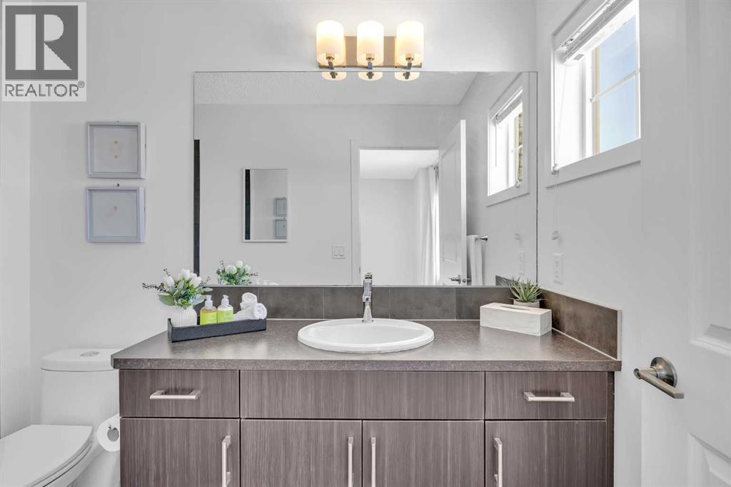 Single Family House for Sale in  Auburn Crest Way SE Auburn Bay Calgary 