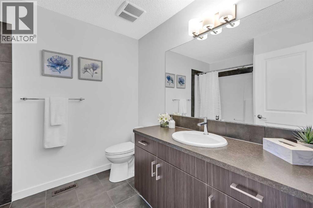 Single Family House for Sale in  Auburn Crest Way SE Auburn Bay Calgary 