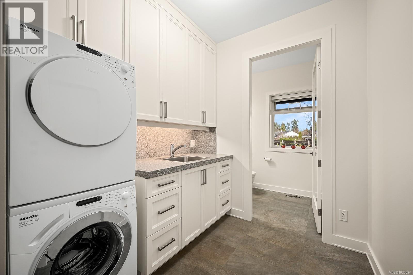 3767 MAPLE LANE - 31