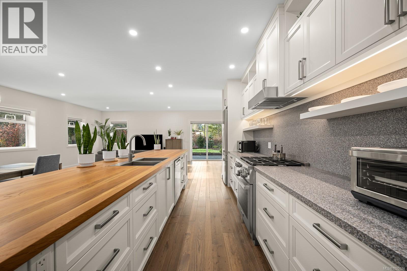 3767 MAPLE LANE - 14