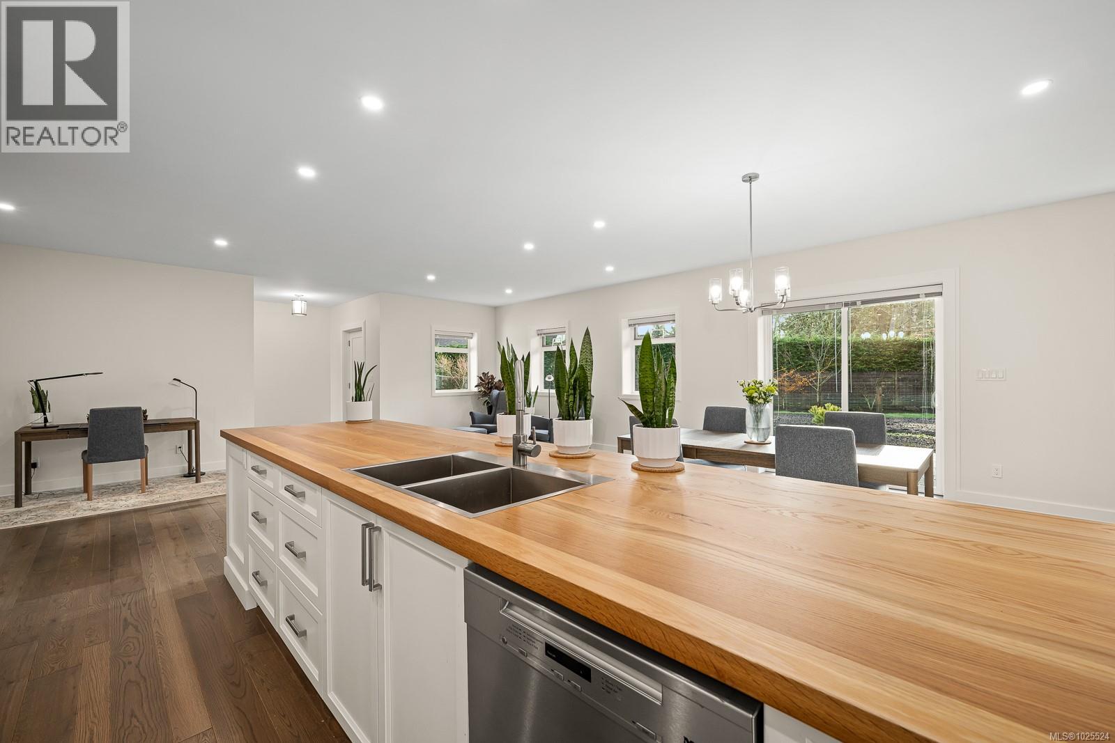 3767 MAPLE LANE - 12