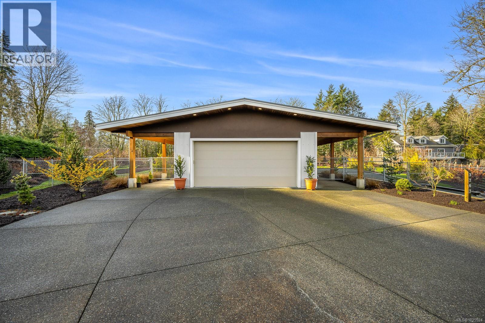 3767 MAPLE LANE - 33