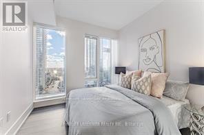 #914 480 FRONT STREET W - 18