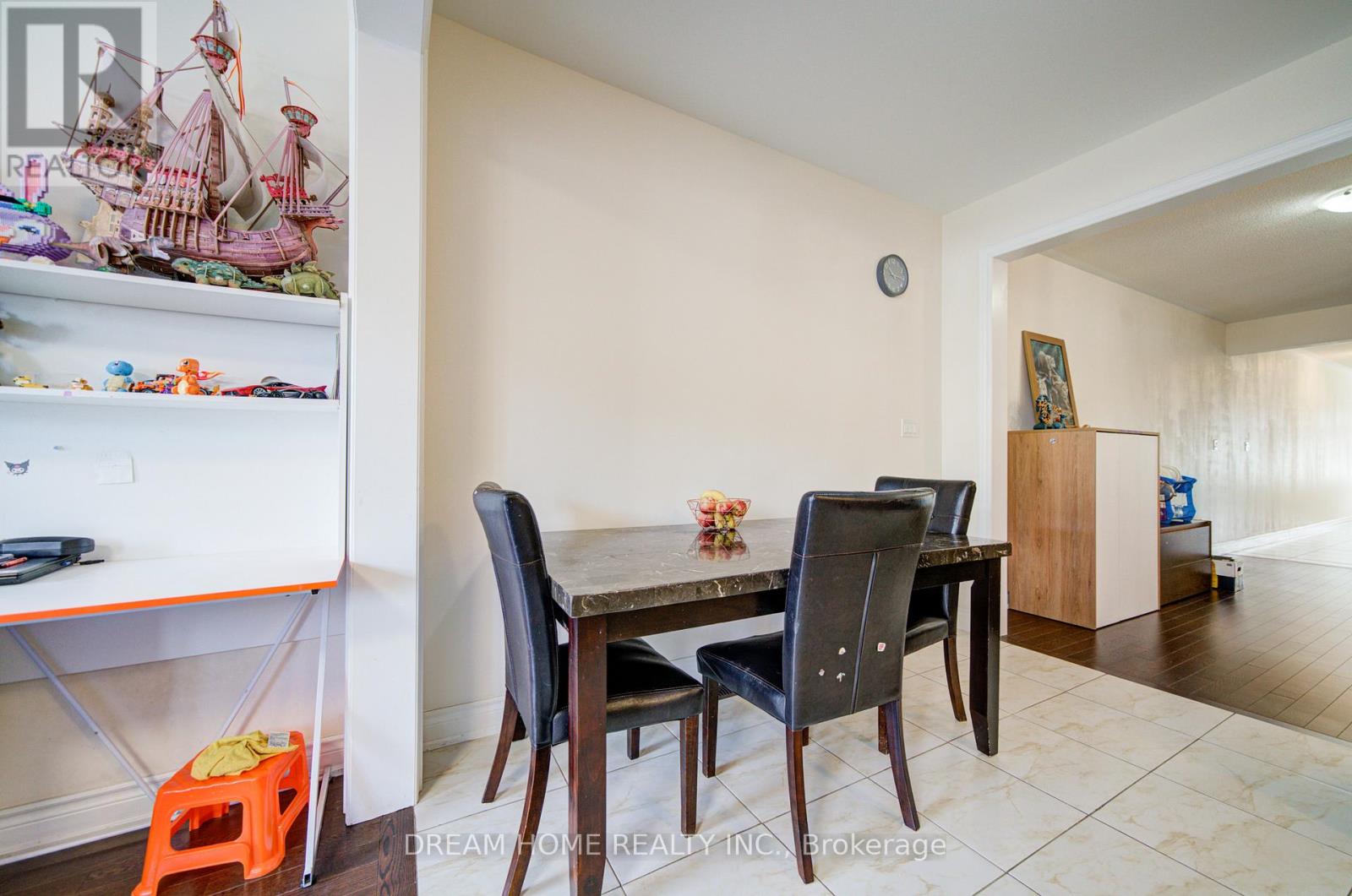66 MOHANDAS DRIVE - 11