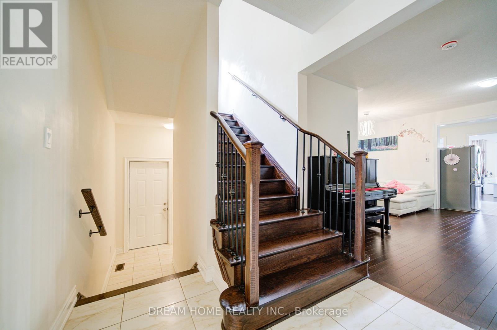 66 MOHANDAS DRIVE - 15